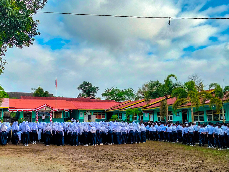 PELAKSANAAN UPACARA BENDERA MTsN 1 MALUKU TENGAH TANGGAL 09-09-2024