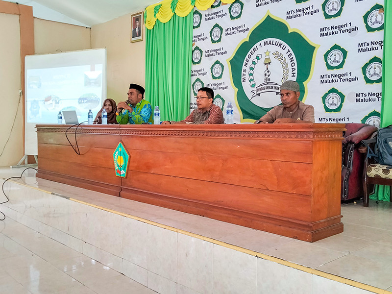 Sosialisasi Seleksi Nasional Peserta Didik Baru (SNPDB) MAN IC Sorong di MTsN 1 Maluku Tengah