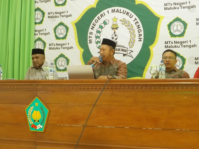 MTsN 1 MALTENG GELAR PENERIMAAN RAPORT SEMESTER GANJIL TAHUN AJARAN 2023/2024