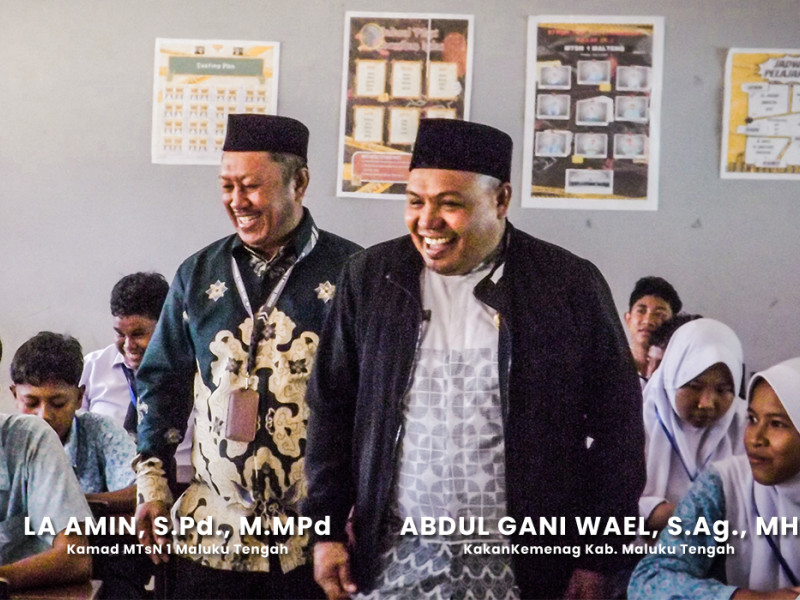 MONITORING UJIAN MADRASAH DI MTSN 1 MALUKU TENGAH, KEMENAG APRESIASI TRANSFORMASI DIGITAL