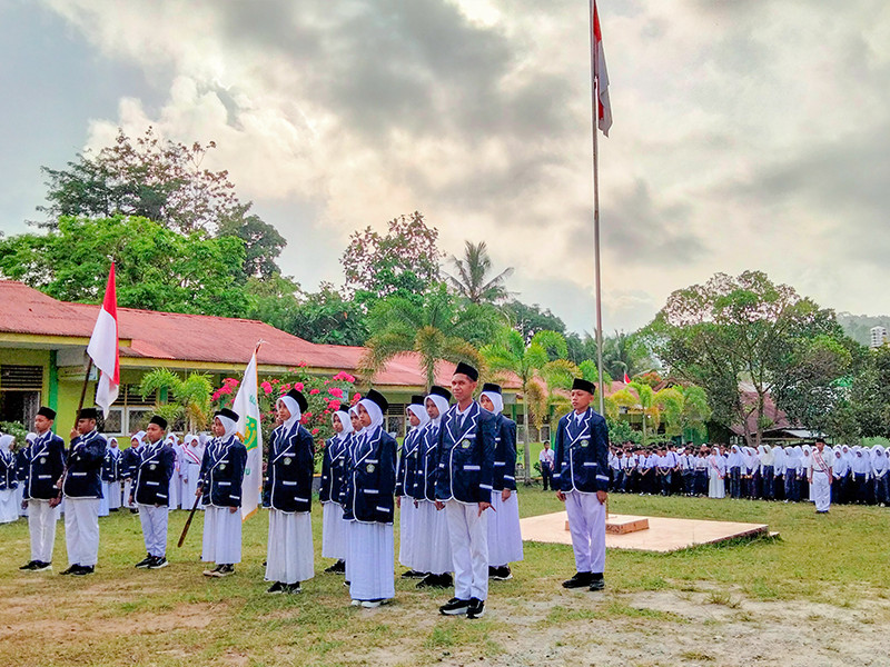 PELANTIKAN OSIM MTSN 1 MALUKU TENGAH MASA BAKTI 2023 - 2024